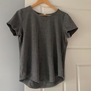Women’s Lululemon shirt